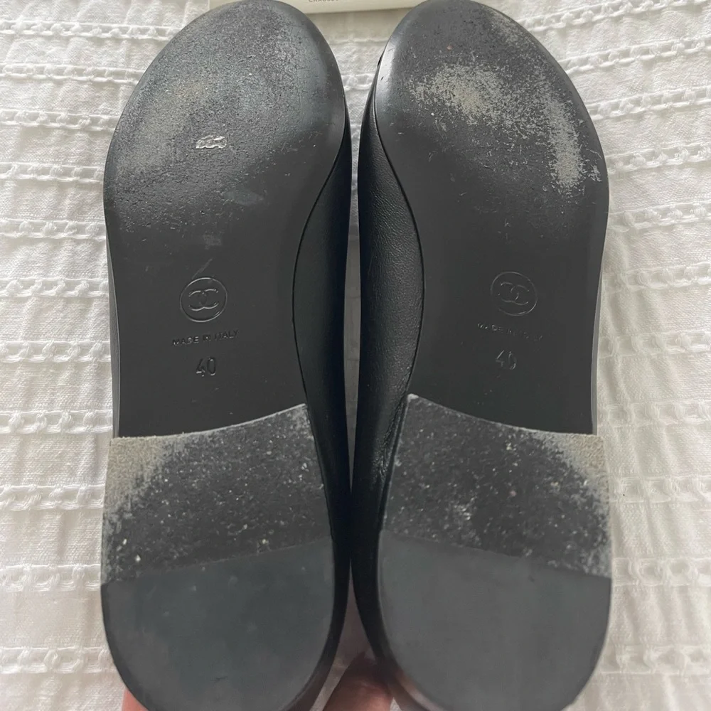 CHANEL Black Patent Cap Toe Flats - Picture 4 of 10